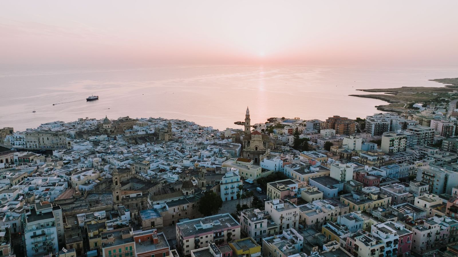 Immagine editoriale del territorio di Bari, in provincia di Bari