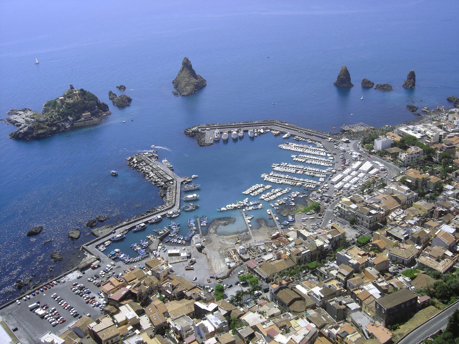 Immagine editoriale del territorio di Catania, in provincia di Catania